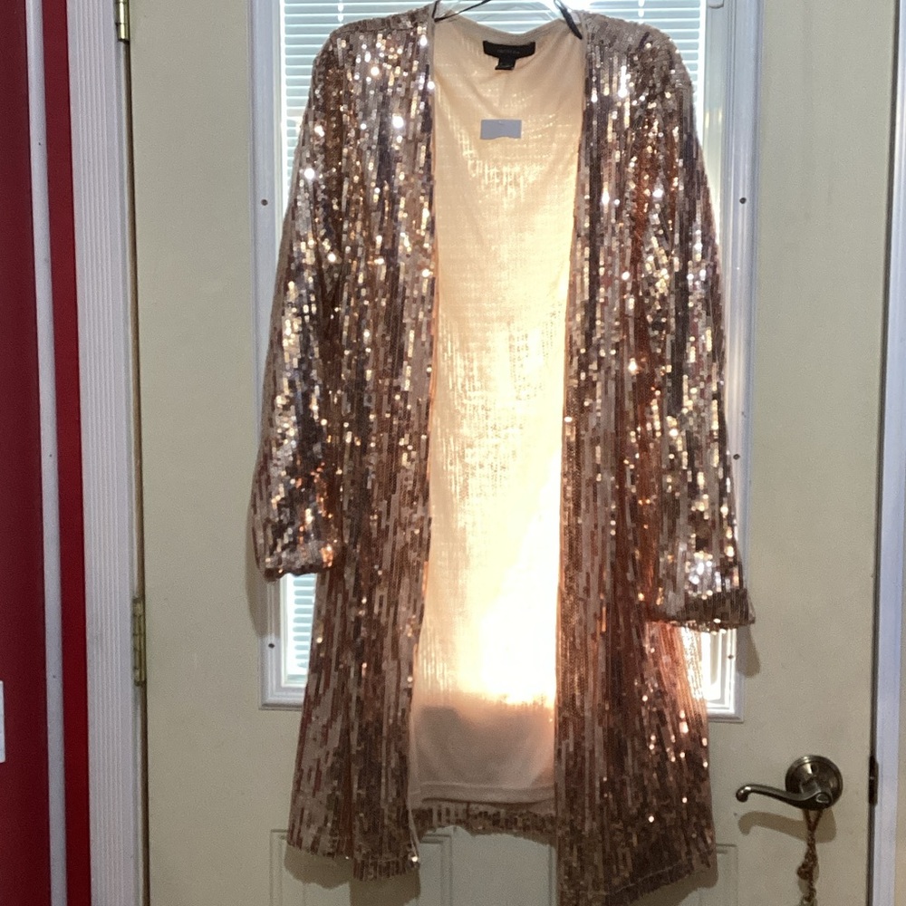 Forever 21 Shimmering gold cover